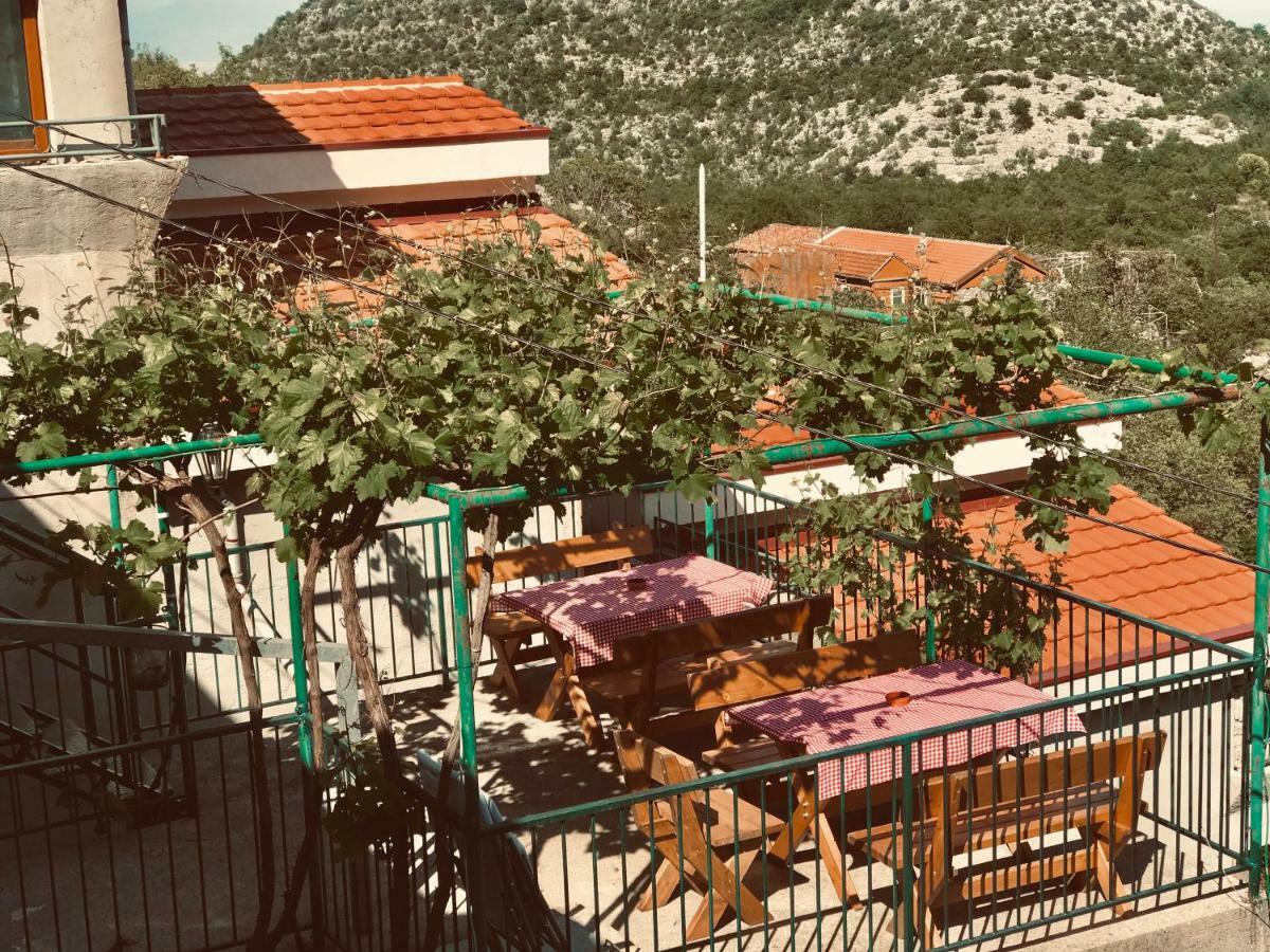 Apartments "Old House Pajovic" Вирпазар Екстериор снимка